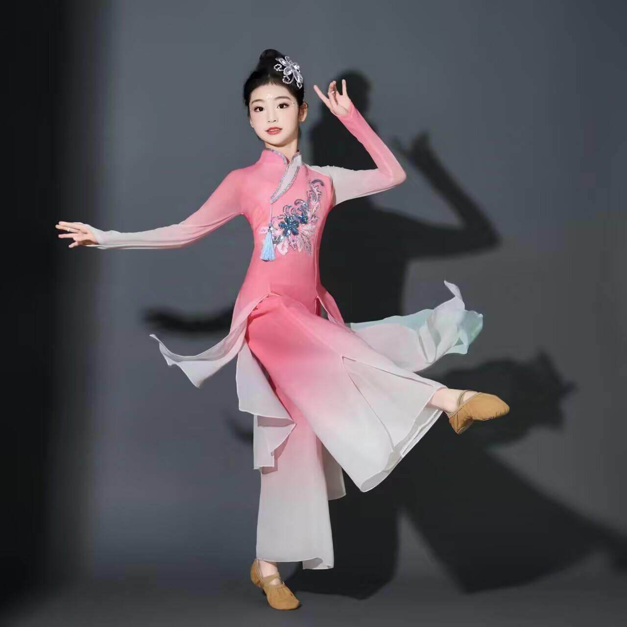 高档儿童古典舞演表服装、雅、伞舞服装、艺扇考、国风新儿款童古