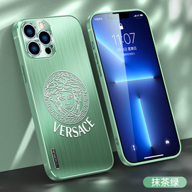 适用苹果15PROMAX范思哲手机壳iPhone14PRO大牌金属外壳13PROMAX奢华防摔保护套12代高档男女款11MAX潮牌硬