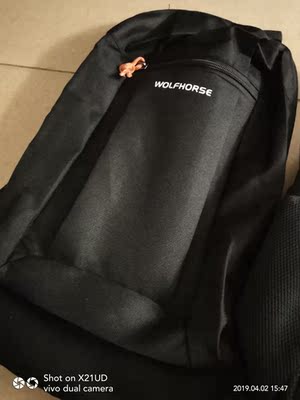 不说假话WOLF HORSE双肩背包怎么样，初步体验效果好不好呀？