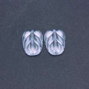 缅甸天然翡翠a货玻璃冰小叶子一对裸石fxj尺寸：12.1-8.6-2.7mm