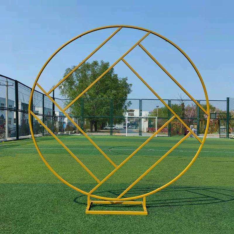 新款婚庆铁艺圆菱形舞台拱门屏风婚礼布置装饰迎宾区摆件橱窗架子