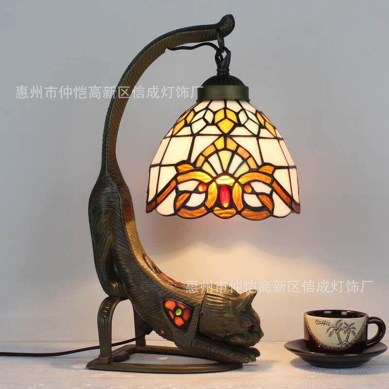 跨境蒂凡尼经典巴洛克玻璃焊接台灯欧式复古装饰猫合金底座小夜灯