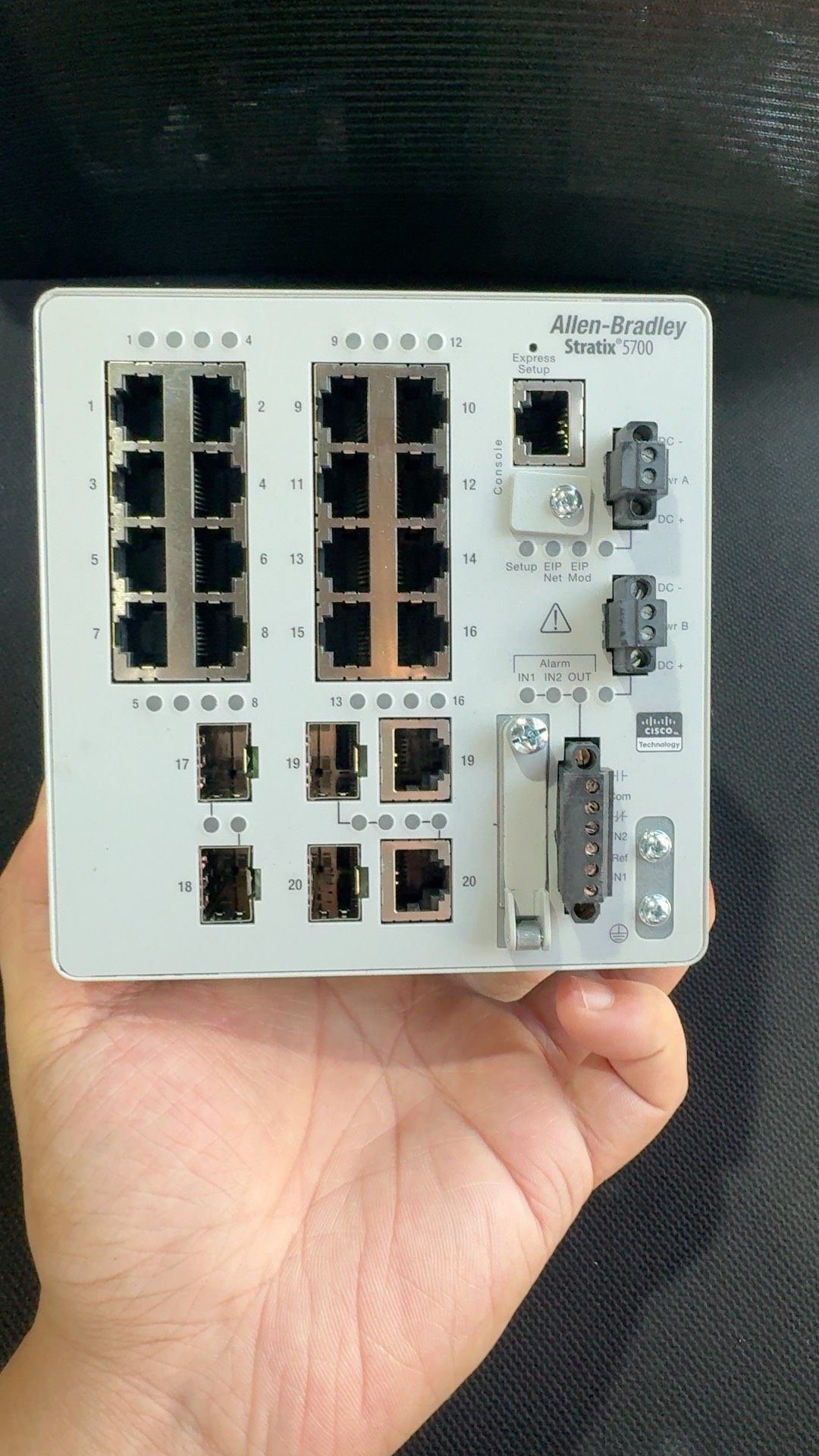 AB罗克韦尔Stratix 5700以太网交换机，型号178