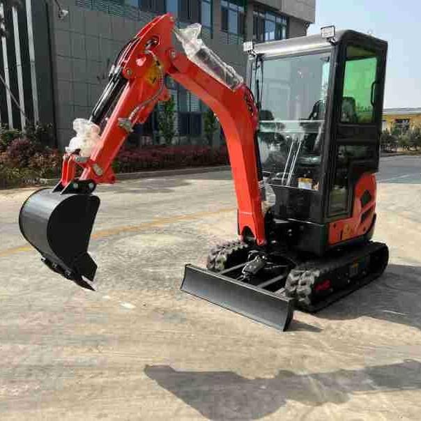养殖场清理农业作业工具迷你小挖掘机 鱼塘开挖家庭农场建设