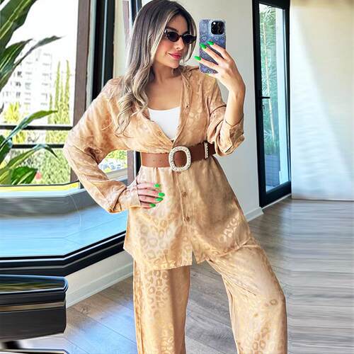 Women's two long sleeved women's clothing set for