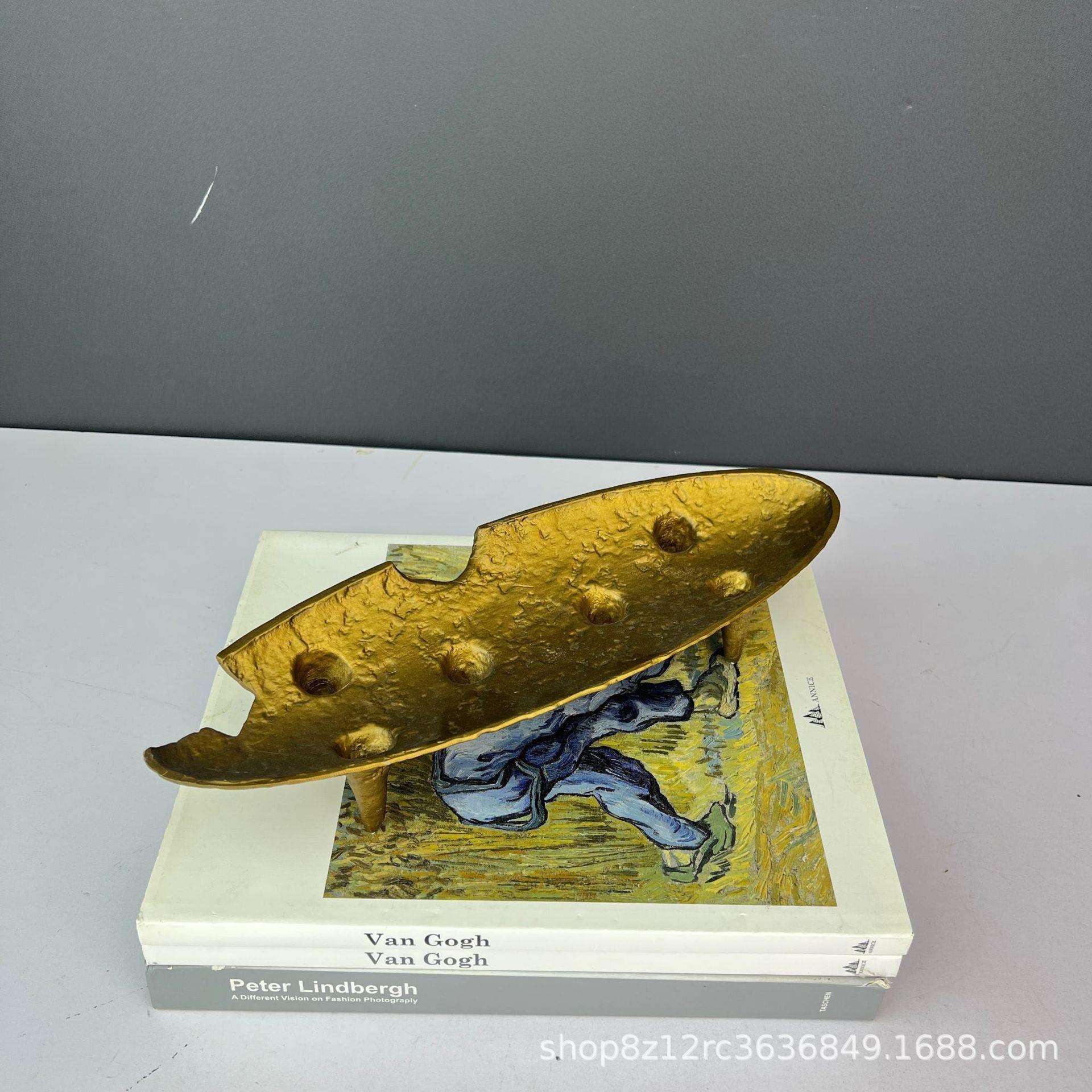 中式客厅美式乡村家居饰品店搭配道具铁艺手掌样板房软装摆件