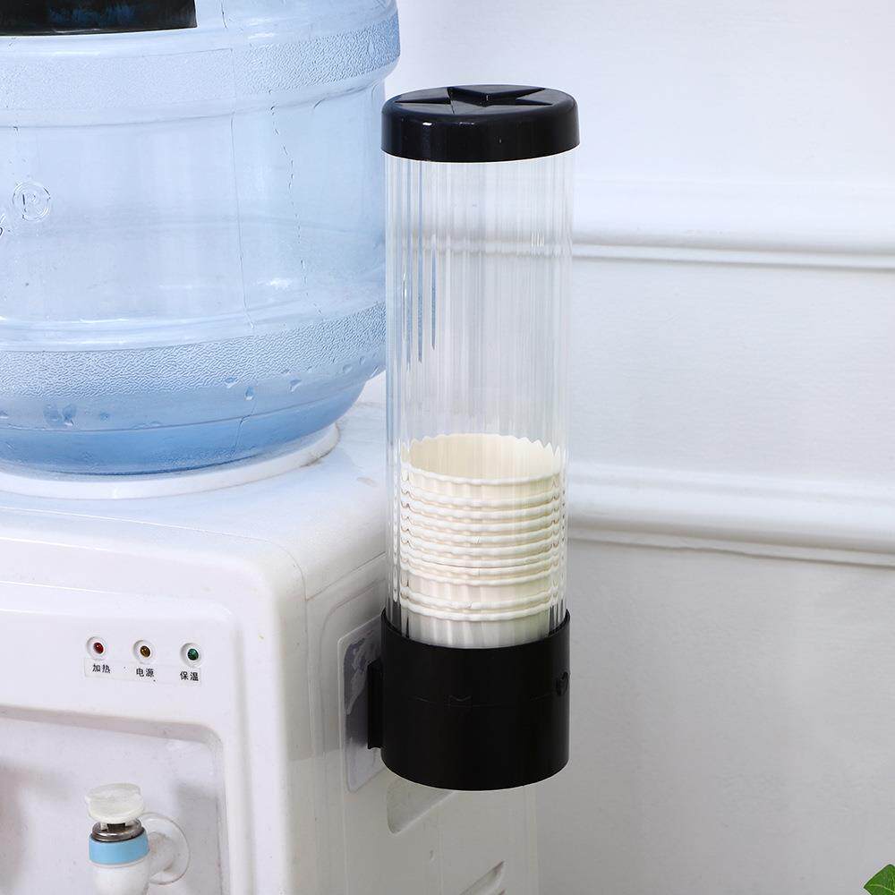 家用免打孔挂壁式饮水机杯架简约防尘取杯器大容量杯子置物架