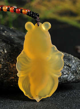 吊坠黄色批发玛瑙纯巴西吊小金 鱼金玉满堂坠