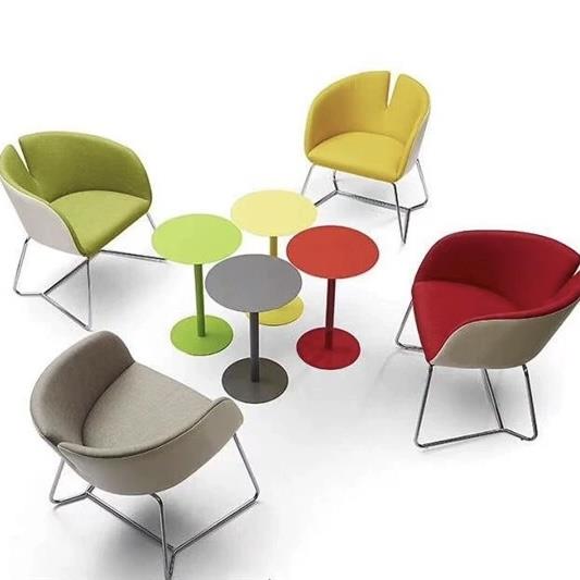 成都售楼洽谈桌椅现代简约接待会客办公培训咖啡休息椅彩色沙发椅