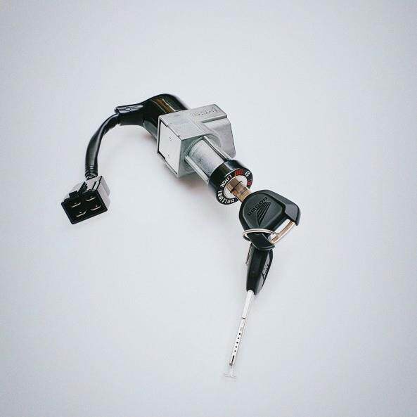 适用CB190R暴锋眼套锁CBF190R电门锁CB175钥匙CB190TR点火锁锁具