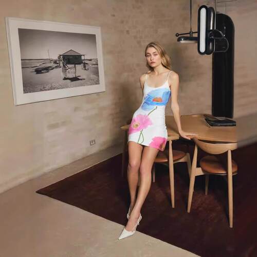 Small women's suspender collar backless letter skirt