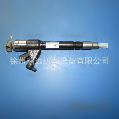 供应徐工装载机配件860126150 D28-001-801喷油器(DBK1924)