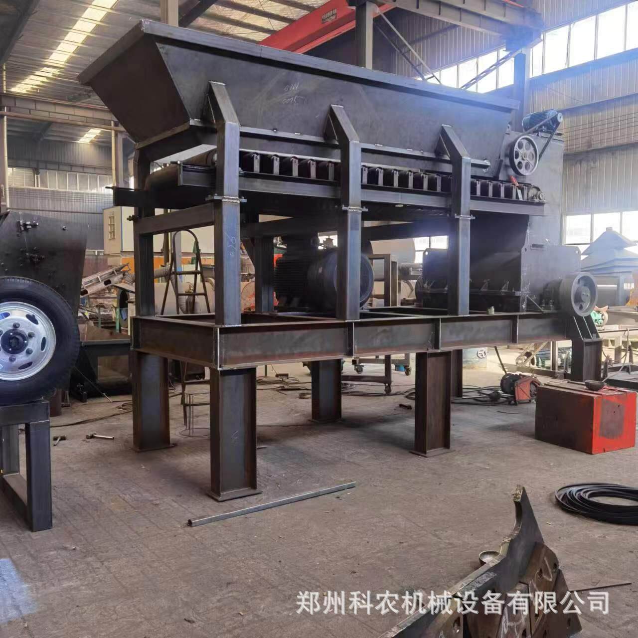 绿化苗圃用湿土泥块粉碎机腐殖土泥炭土破碎机移动黏土打散机