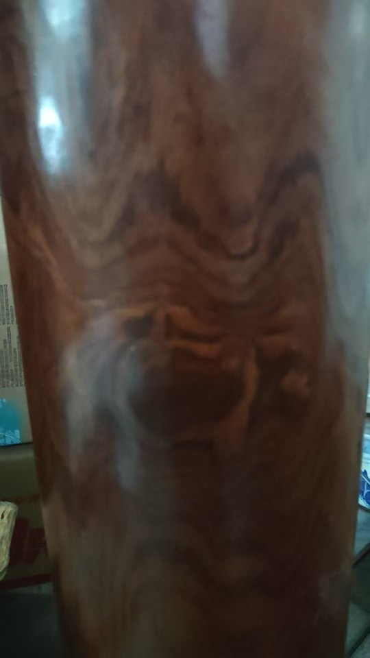 12月31日北京【京械8260】企业库房清理大叶黄花梨原木料一截50斤左右（不含后面物品，工艺品非专业人士谨慎竞拍）网络拍卖公告