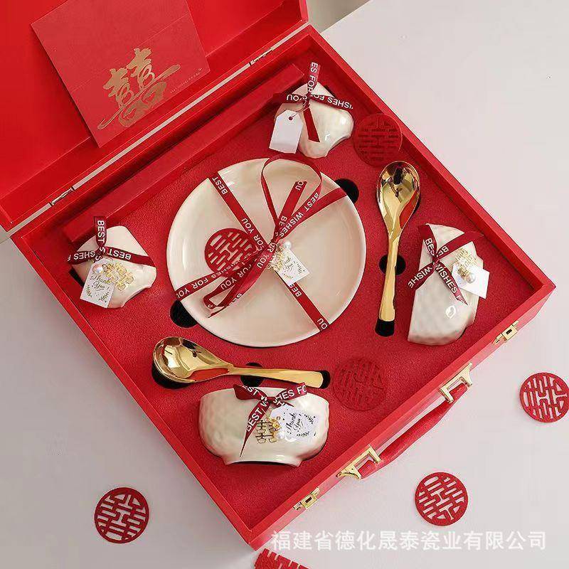 新套婚人礼嫁物送新碗筷Z1204餐具装结婚送闺蜜新娘礼品陪订婚乔
