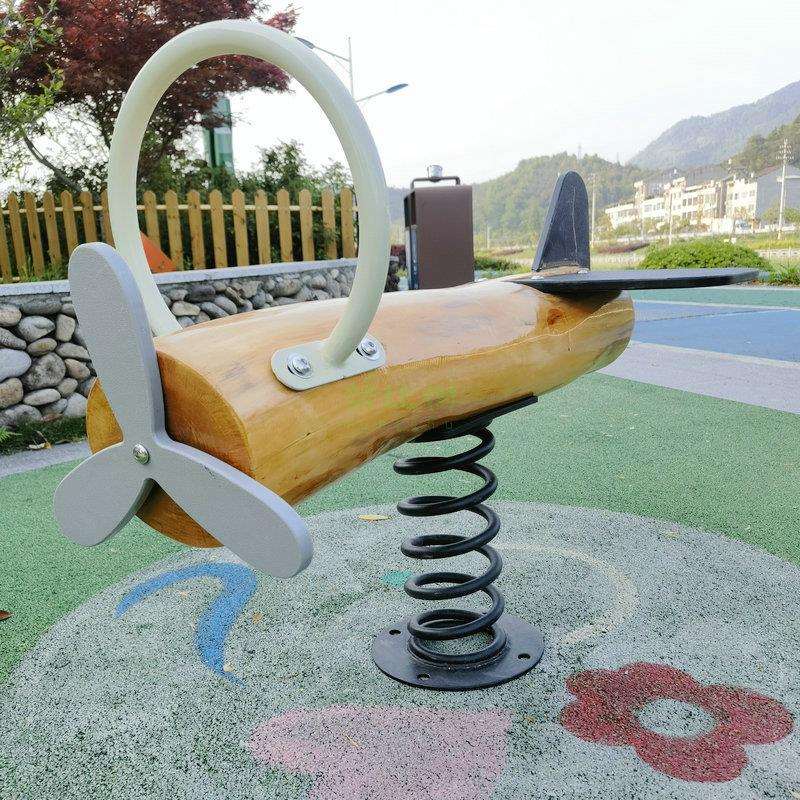 露营地弹簧摇马幼儿园儿童公园小区跷跷板户外农场槐木摇摇乐玩具