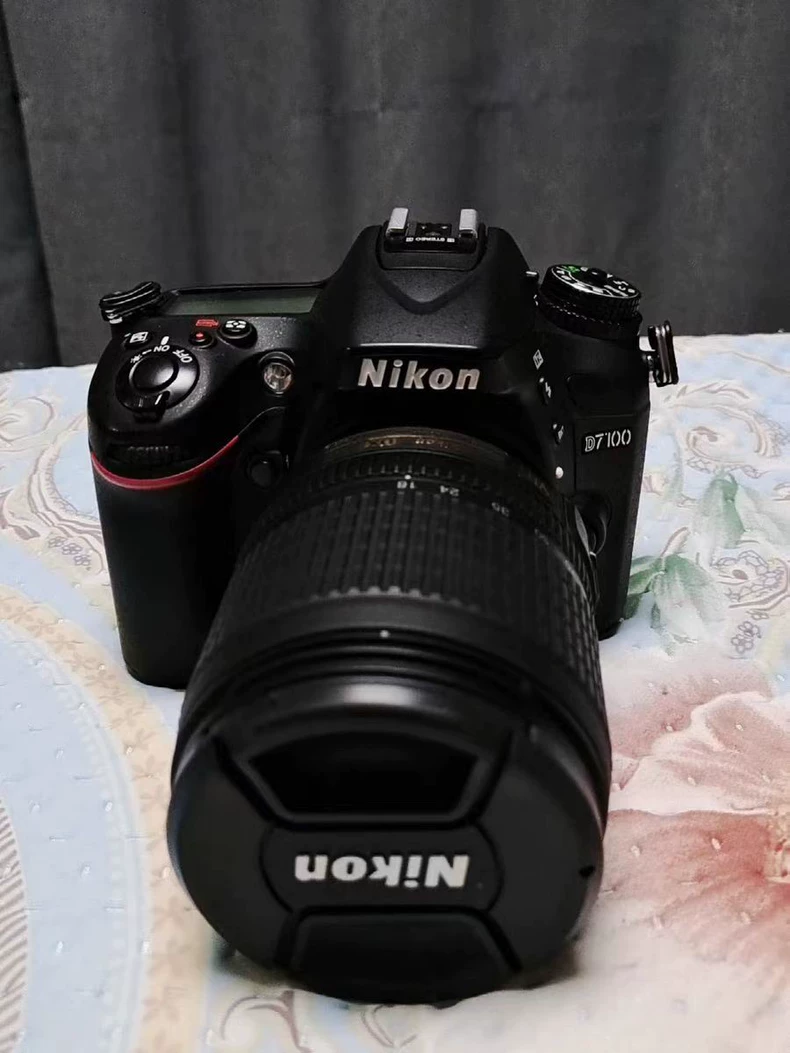 尼康D7000 99新带18-55镜头