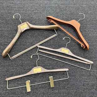 现货LP树脂衣架男款西装衣架橘色塑料衣架防滑衣架电商衣挂不鼓包