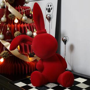 2025新年红色兔子摆件客厅卧室玄关轻奢高级感小众过年家庭装饰品