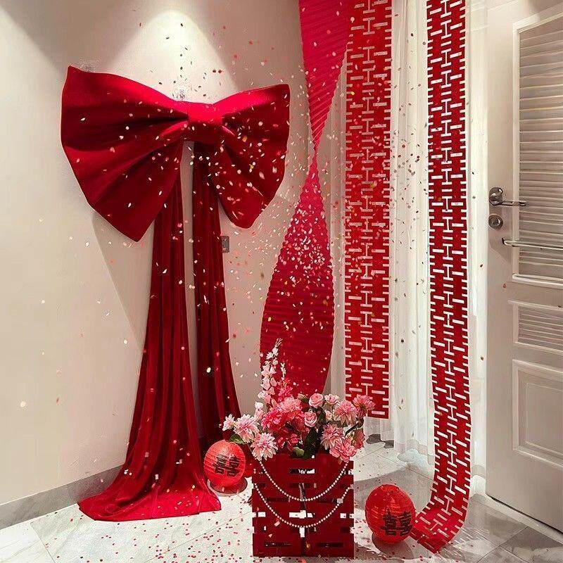 喜庆婚房装饰:超大红绒蝴蝶结挂饰新娘拍照道具新娘用品2025新款