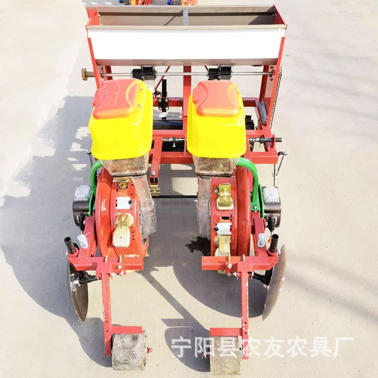 内蒙古红小豆种玉米谷物机单播龙双行种玉米花生机种东花庄棉铺膜