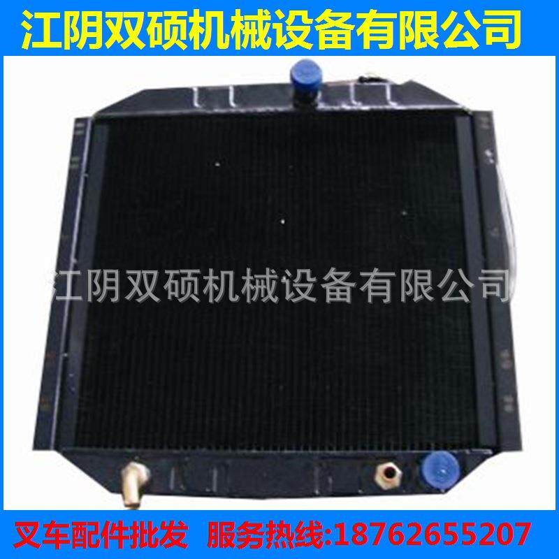 大连叉车配件大连10吨水箱 10T自动档液力6102 6113发动机散热器