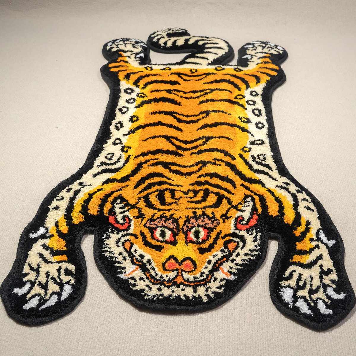 Panthera tigris 藏地经典老虎西藏镇宅虎地垫坐垫地毯簇绒可定制