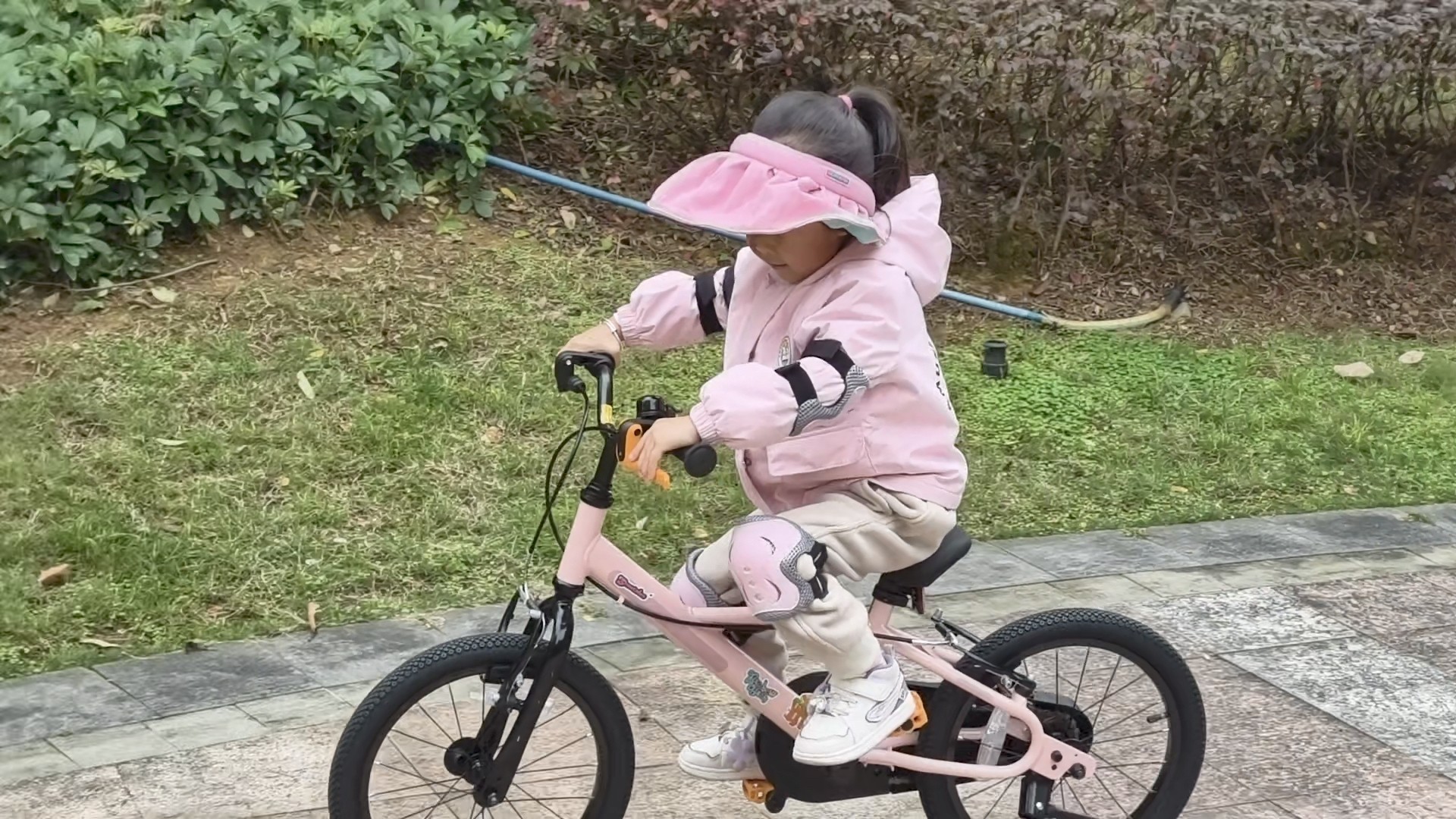 Детский велосипед Decathlon BTWIN 16 дюймов для мальчиков и девочек 4-6 лет, запатентованный тормоз photo review