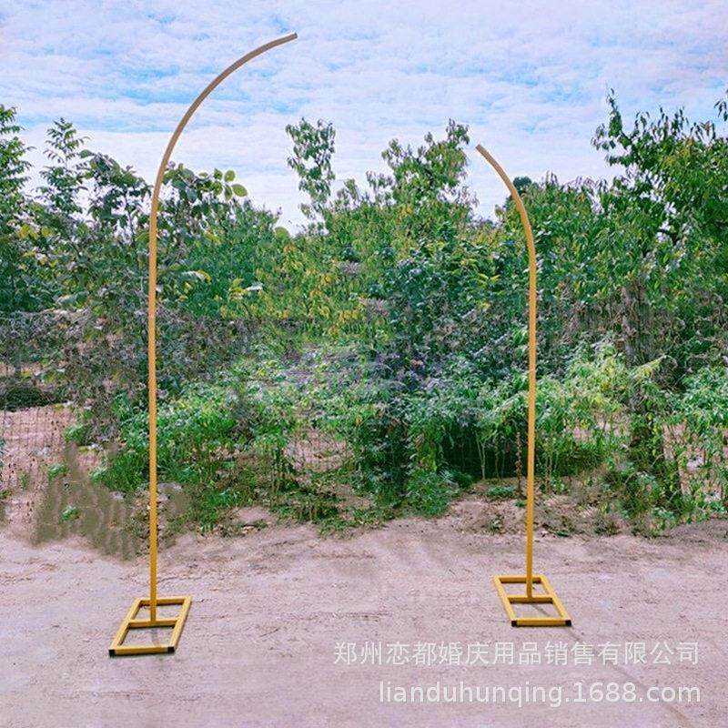 新款婚庆铁艺管圆环架子背景装饰拱门心形架子几何月牙拱门婚礼