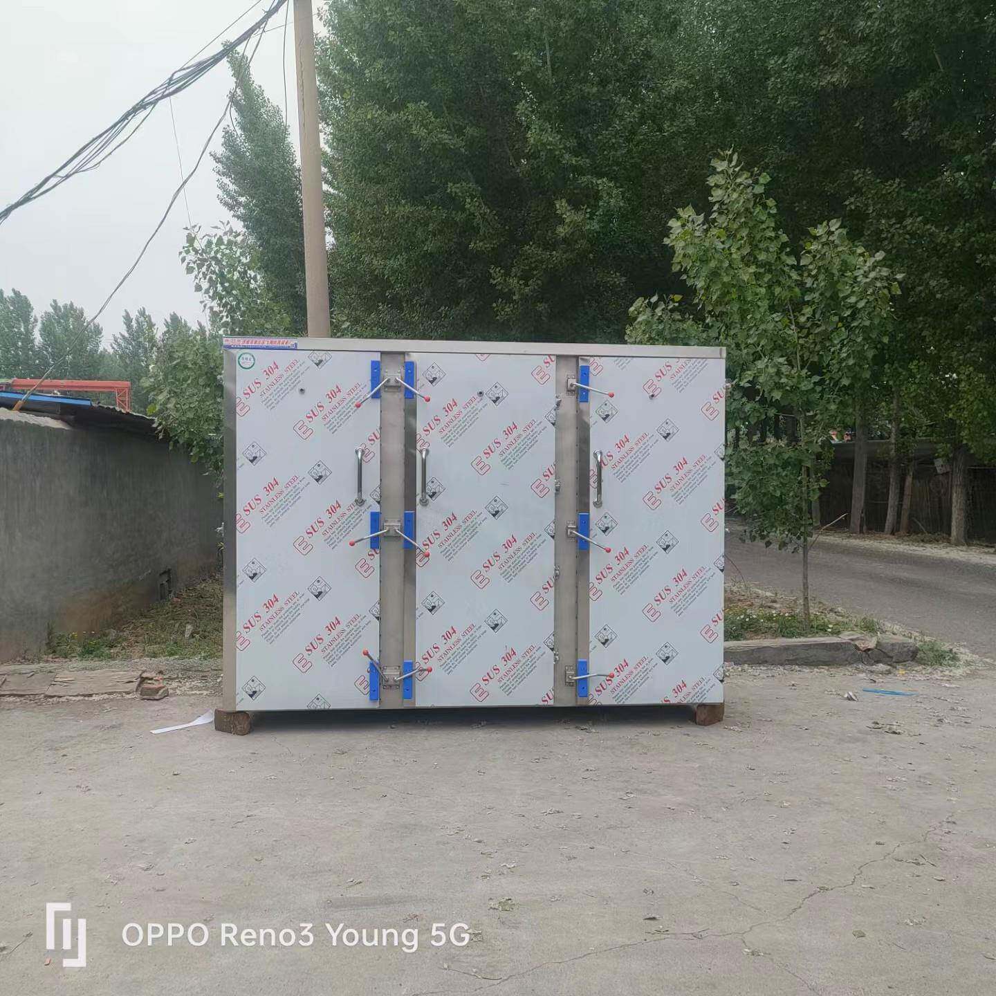 厂家供货大型蒸箱馒头房使用不锈钢108盘三开门蒸房商用大型蒸