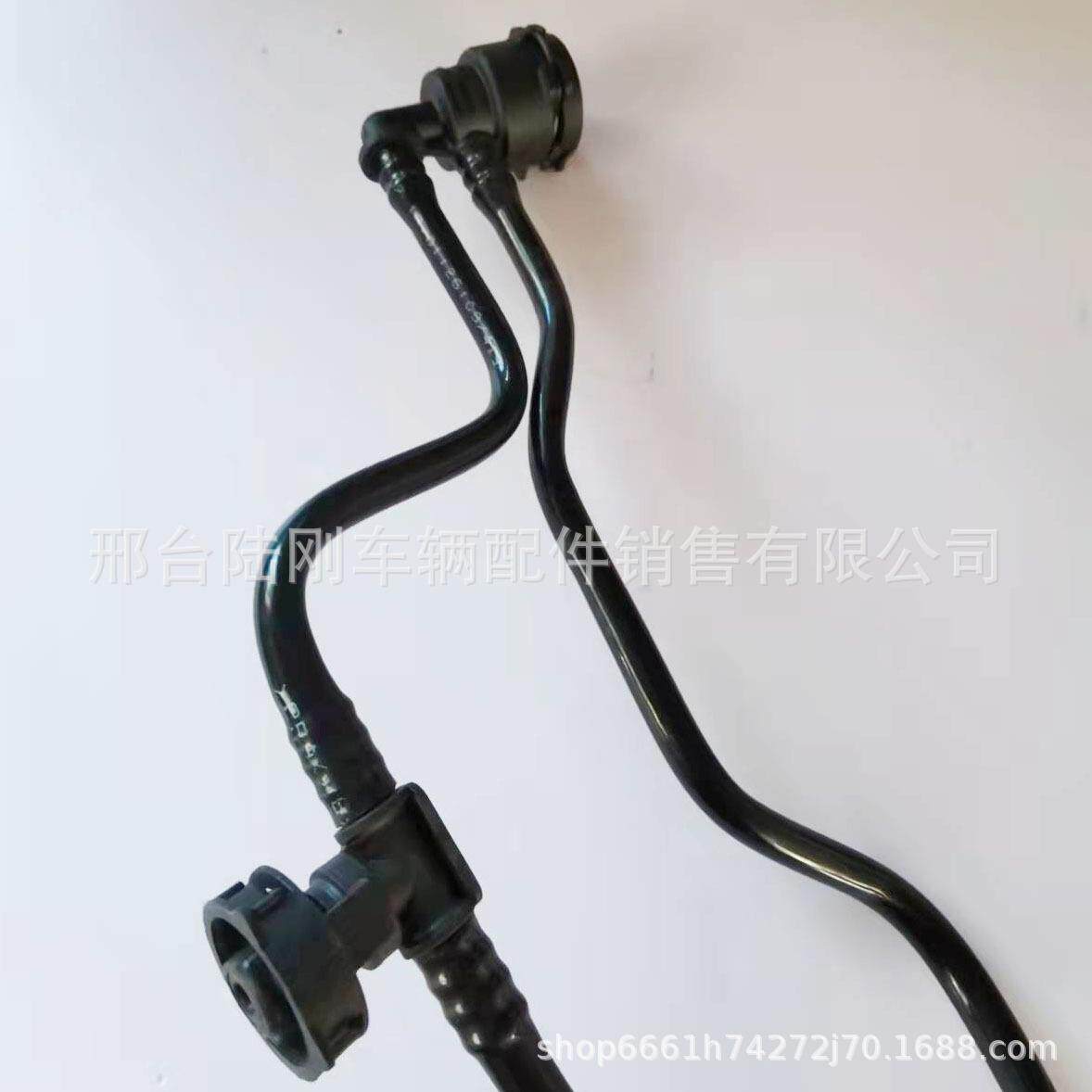 A2535013800冷却系统固定件软管E级轿车W213副喷水壶水管排气管