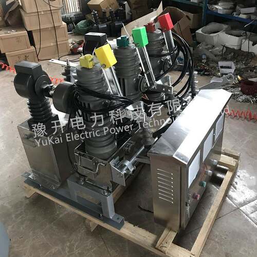 ZW43-12F/630A柱上不锈钢智能带隔离带计量箱10KV户外真空开关