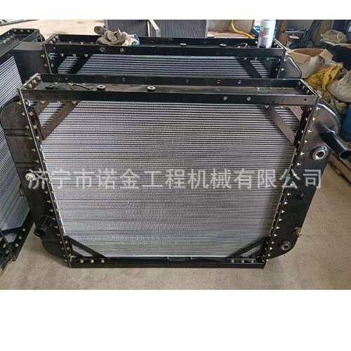 挖掘机各机型现代R200挖掘机水箱 散热器中冷器