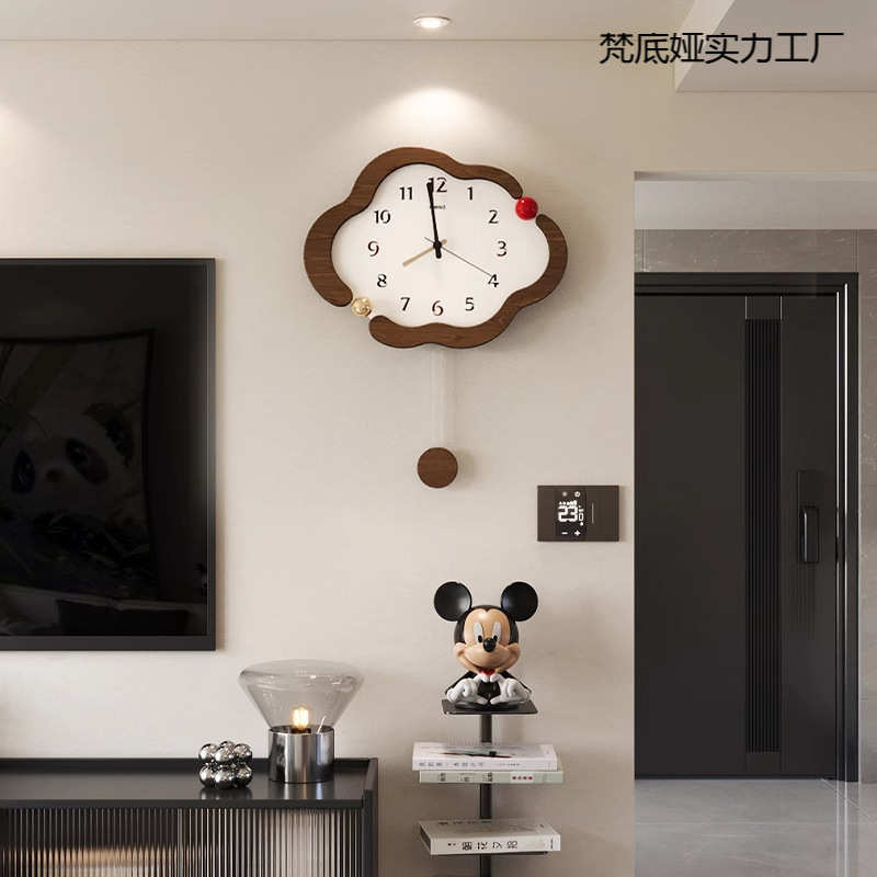 云朵钟表挂钟客厅现代简约时尚挂表家用静音创意时钟挂墙