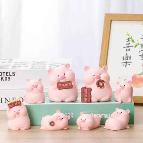 网红可爱卡通公仔摆件创意办公室礼物小猪高级感小众教师节礼品新