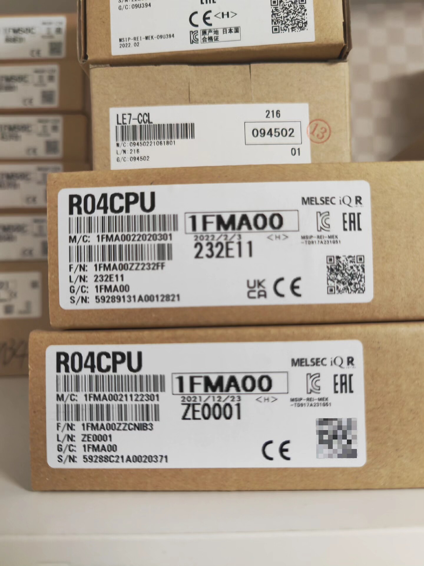 库存现货供应原装全新正品未开封三菱R04CPU  3800元