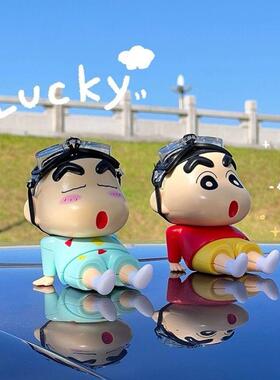 适用特斯拉model3/y车内装饰用品车尾蜡笔小新挂件玩偶车载摆件