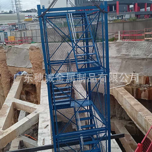安全梯笼爬梯 桥梁建筑基坑施工高空人行通道 墩柱平台 盖梁平台