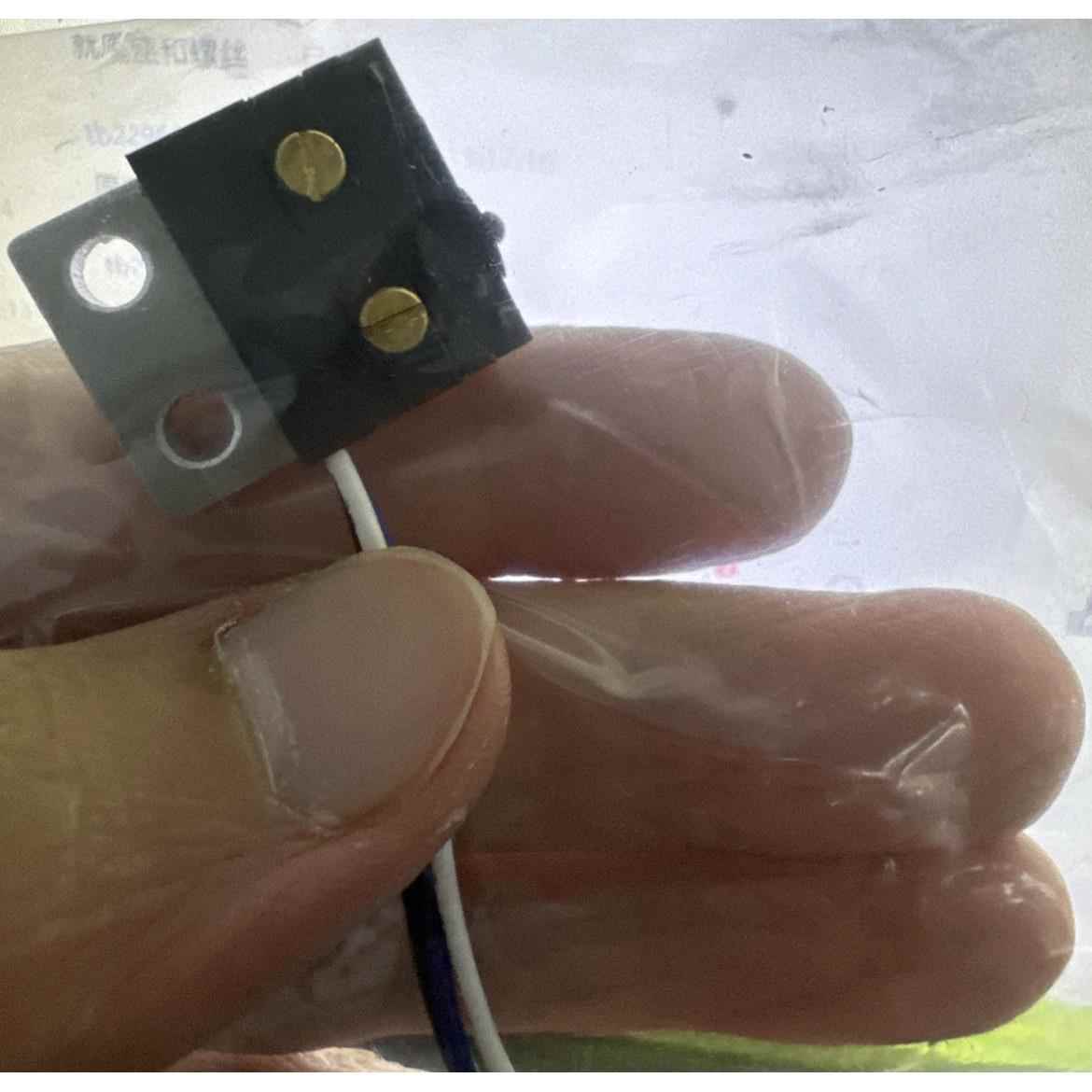 全新东芝电梯制动器抱闸检测开关/BURGESS微动开关/常开/常闭配件