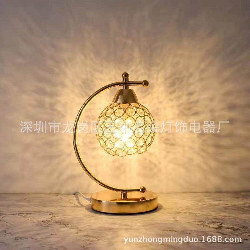 现代简约水晶台灯创意时尚客厅装饰台灯卧室床头灯金色婚庆台灯