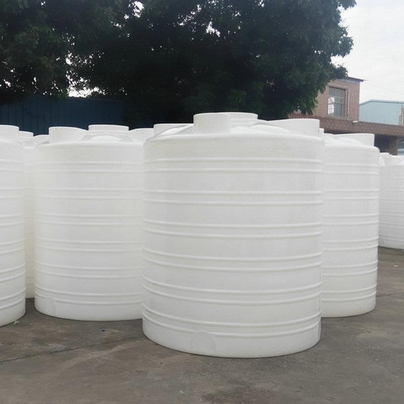 白色塑料水塔PE储蓄罐滚塑蓄水桶圆柱形塑胶桶屋顶立式水箱