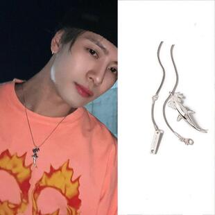 王嘉尔同款88rising88升联名款鲨鱼项链小众设计潮牌嘻哈说唱情侣