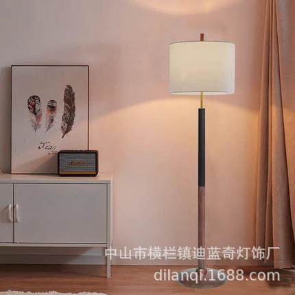 落地灯客厅中古奶油风氛围感卧室复古新中式酒店立式实木落地台灯