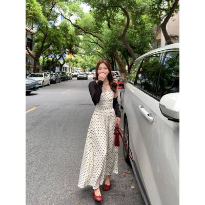 切糕自制小个子春季绝美吊带裙子女新款独特漂亮长版波点洋装
