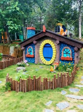 户外霍比特小屋景区农庄造景摆件网红木屋打卡拍照装置背景墙装饰
