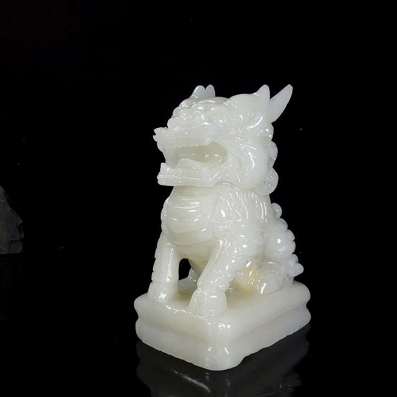 天然阿富汗白玉麒麟摆件纯手工玉石麒麟一对客厅玄关家居装饰品
