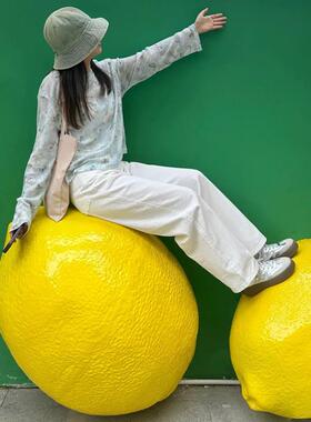 户外彷真大柠檬网红水果蔬菜店门头创意立体定制玻璃纤维雕塑大摆