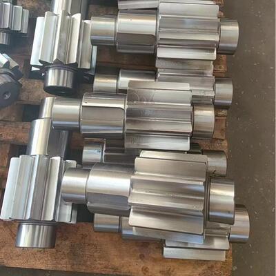 D50推土机边减齿轮轴 齿轮 175-27-31233 130-21-42212