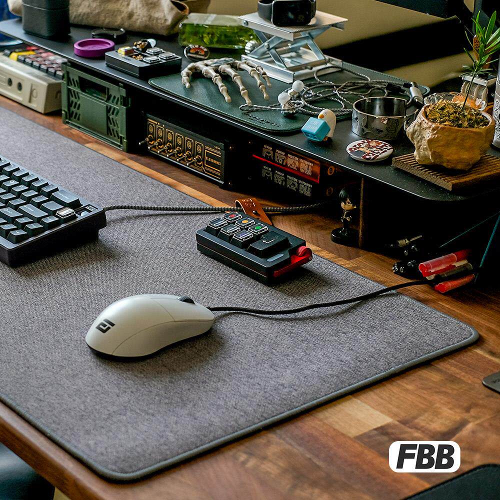 亚麻质感超大鼠垫高级感电脑桌垫游戏专用减震舒适FBB原创设计