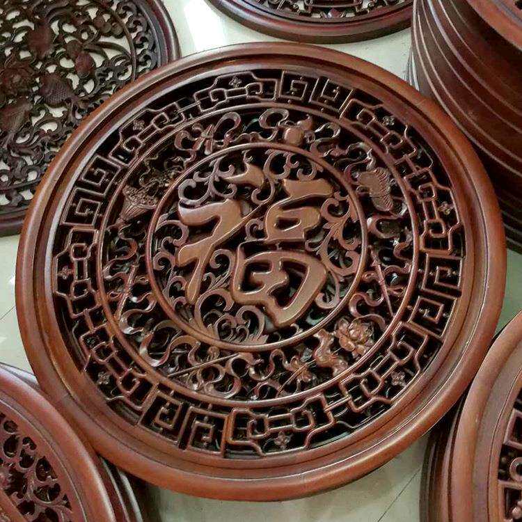 厂家直销 东阳木雕 中式仿古门窗花格 木制工艺品木雕挂件制作